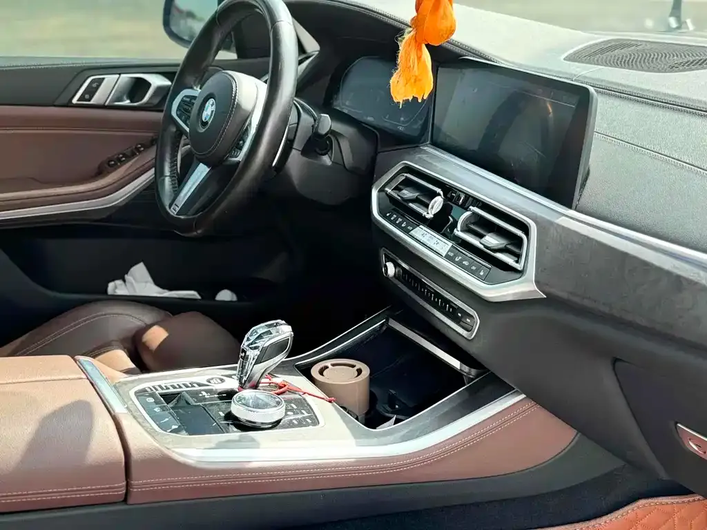 BMW X5 (Import) — фото 10