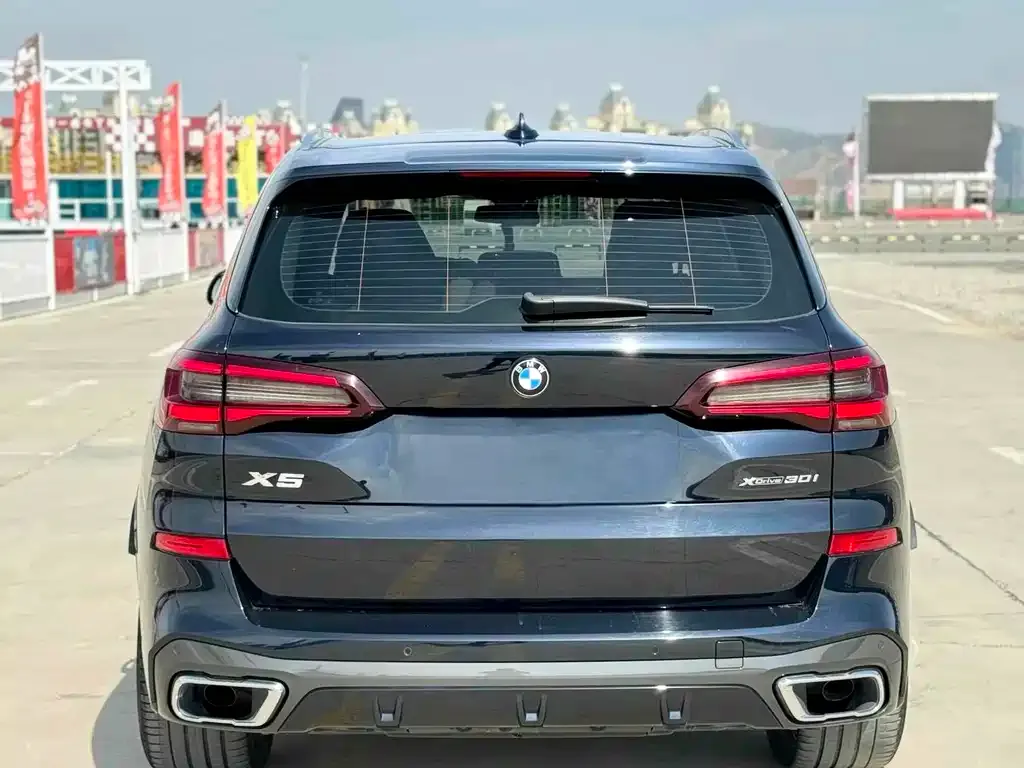 BMW X5 (Import) — фото 5