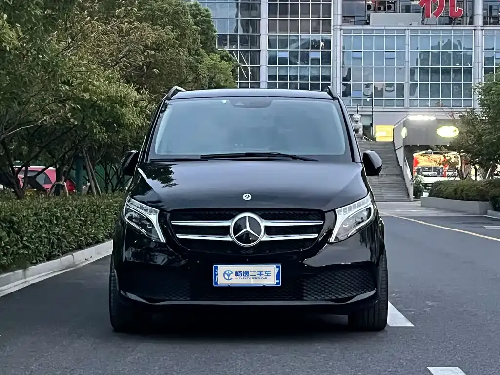 Mercedes-Benz V-Class — фото 2