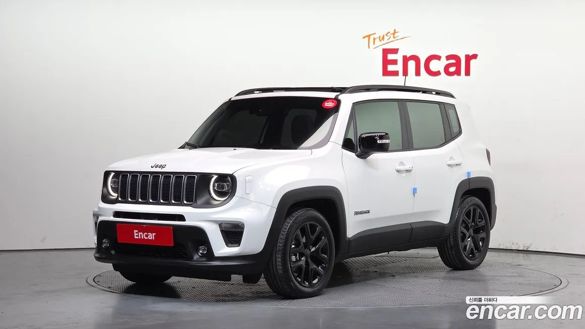 Jeep Renegade — фото 1