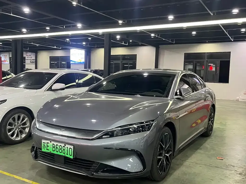 BYD Han — фото 1