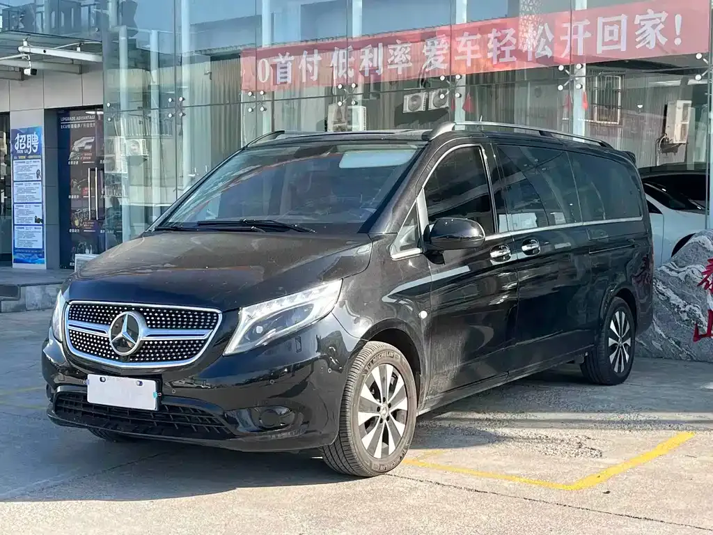 Mercedes-Benz Vito — фото 1