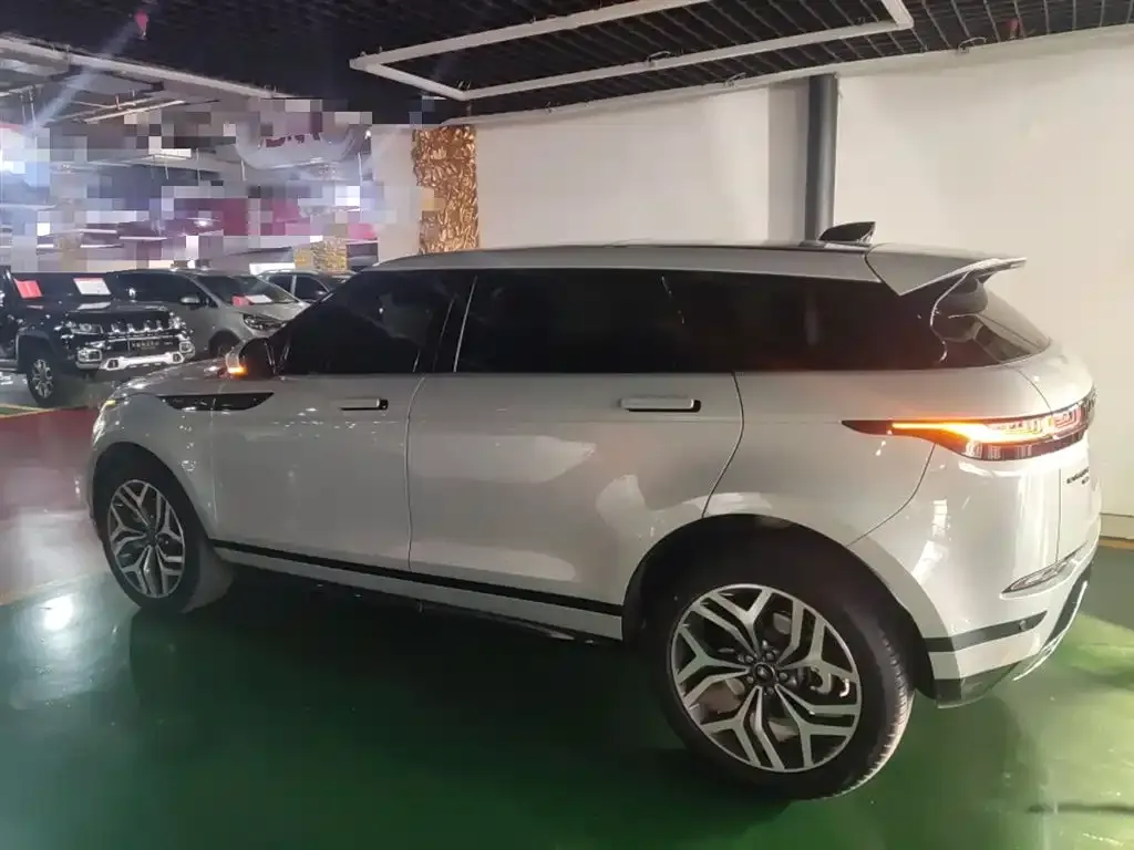 Land Rover Evoque — фото 5