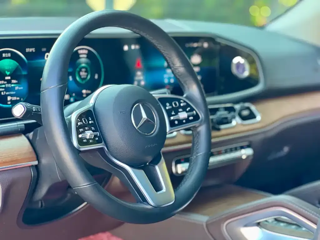 Mercedes-Benz GLE New Energy — фото 7