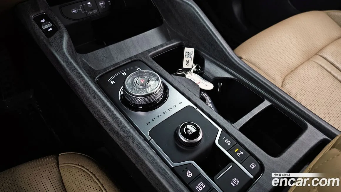 Kia Sorento — фото 9