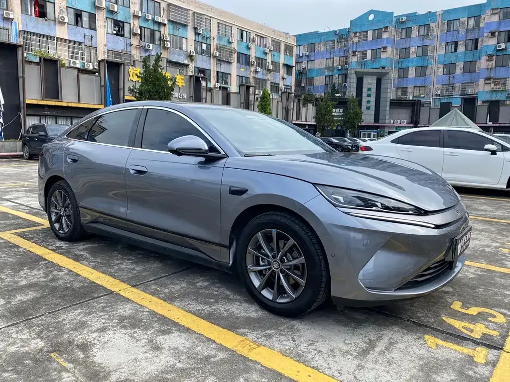 BYD Qin L — фото 3