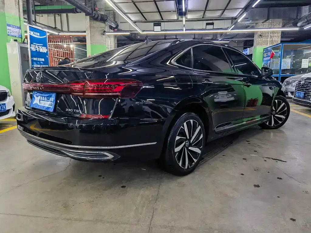 Volkswagen Passat — фото 4