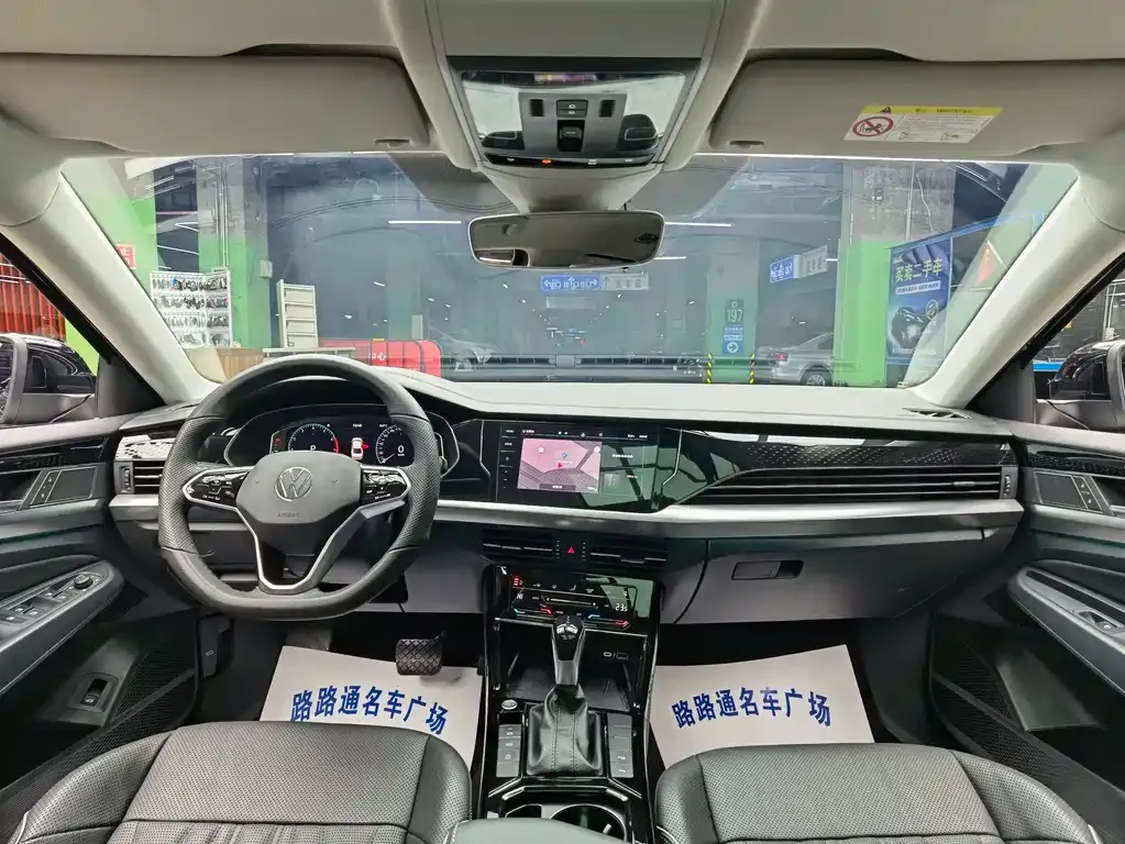 Volkswagen Passat — фото 7