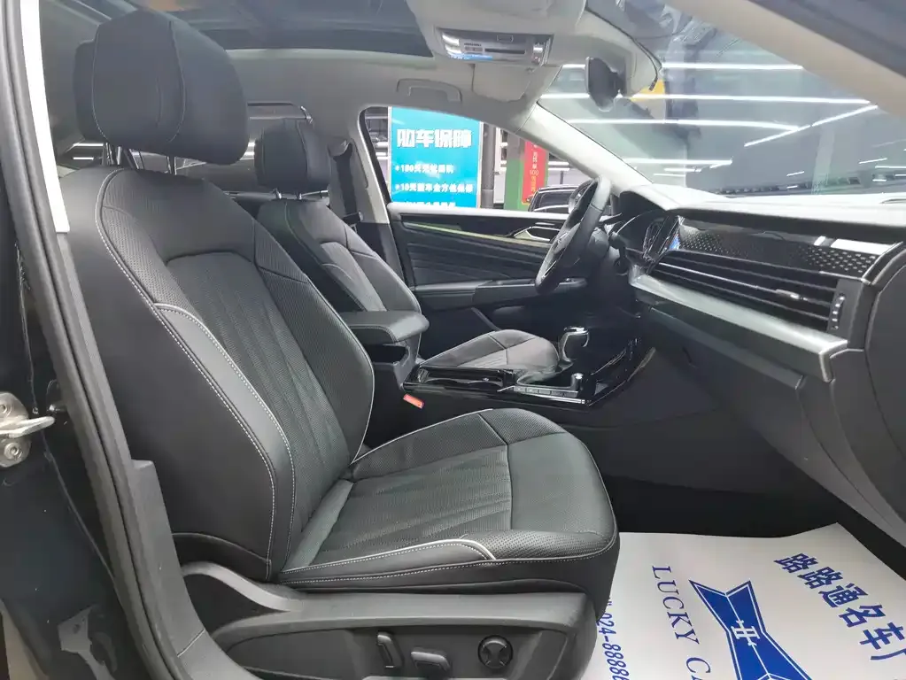 Volkswagen Passat — фото 8