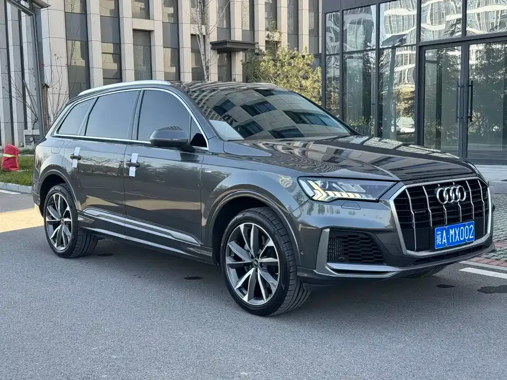 Audi Q7 — фото 3