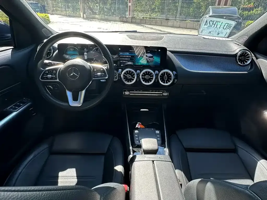 Mercedes-Benz GLA — фото 7
