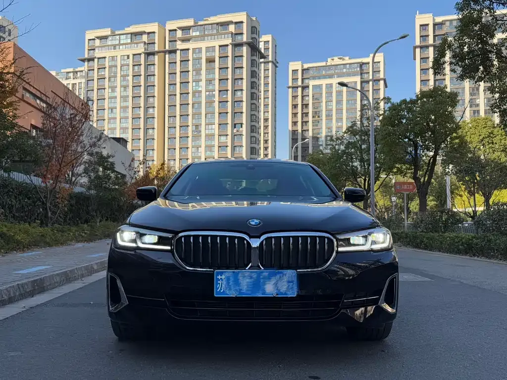 BMW 5 Series — фото 2