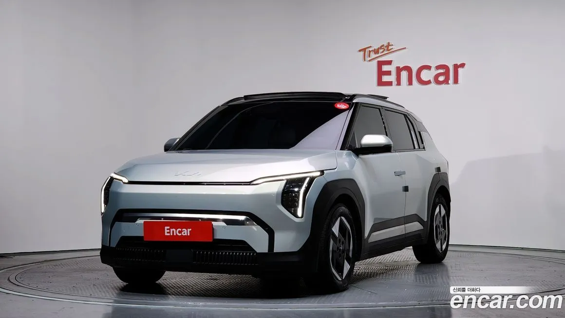 Kia EV3 — фото 1