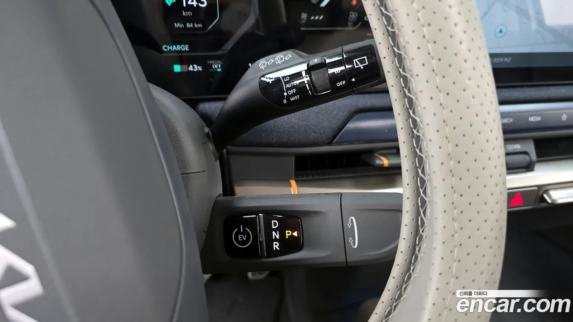 Kia EV3 — фото 9
