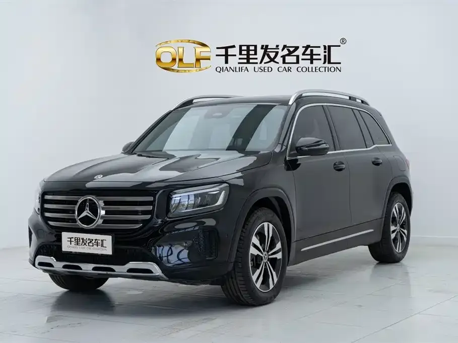 Mercedes-Benz GLB — фото 1