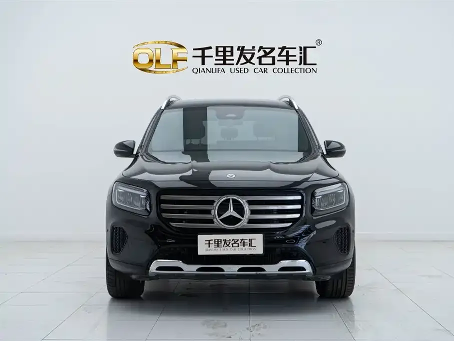 Mercedes-Benz GLB — фото 1