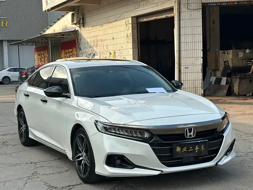 Honda Accord — фото 3