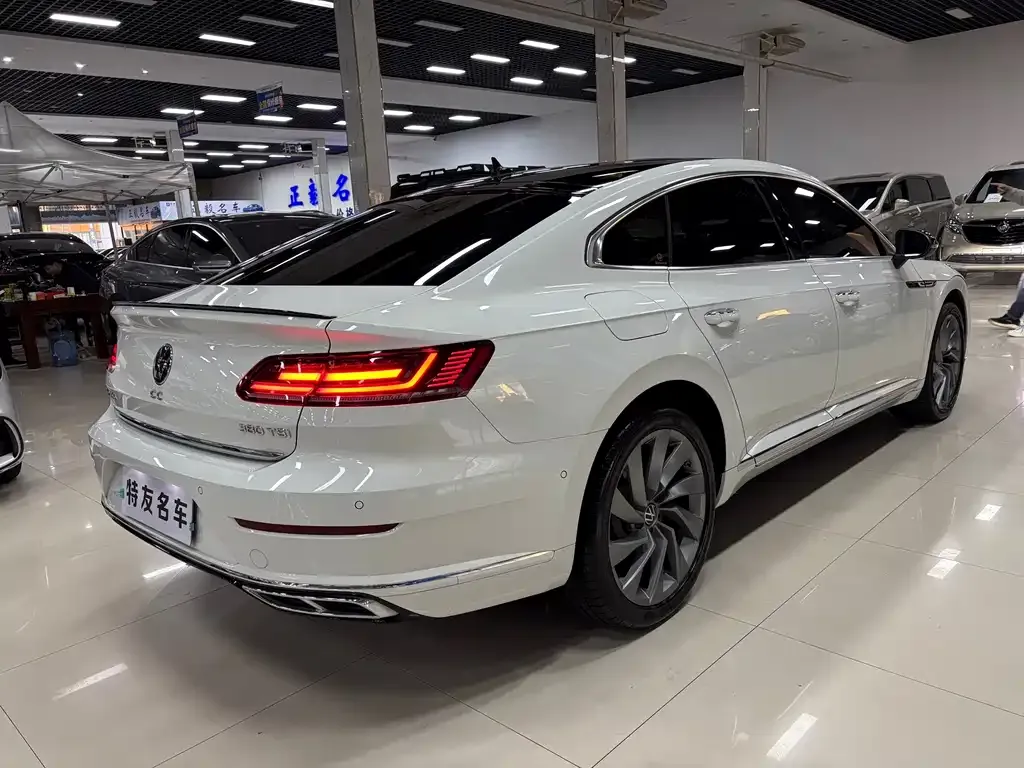 Volkswagen CC — фото 7