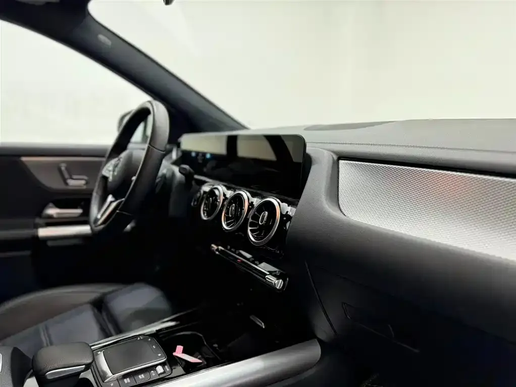 Mercedes-Benz GLA — фото 4