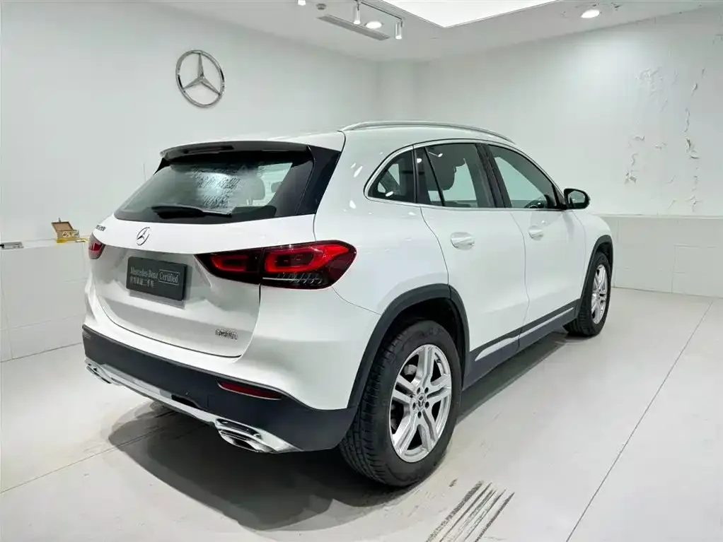 Mercedes-Benz GLA — фото 6