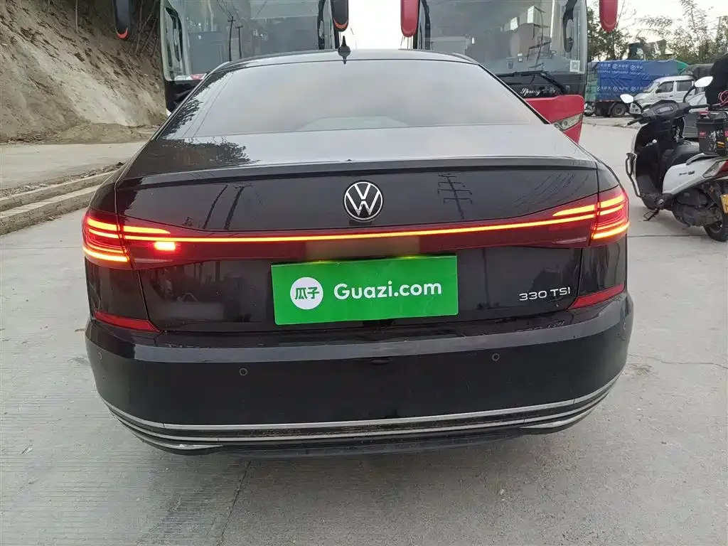Volkswagen Passat — фото 6