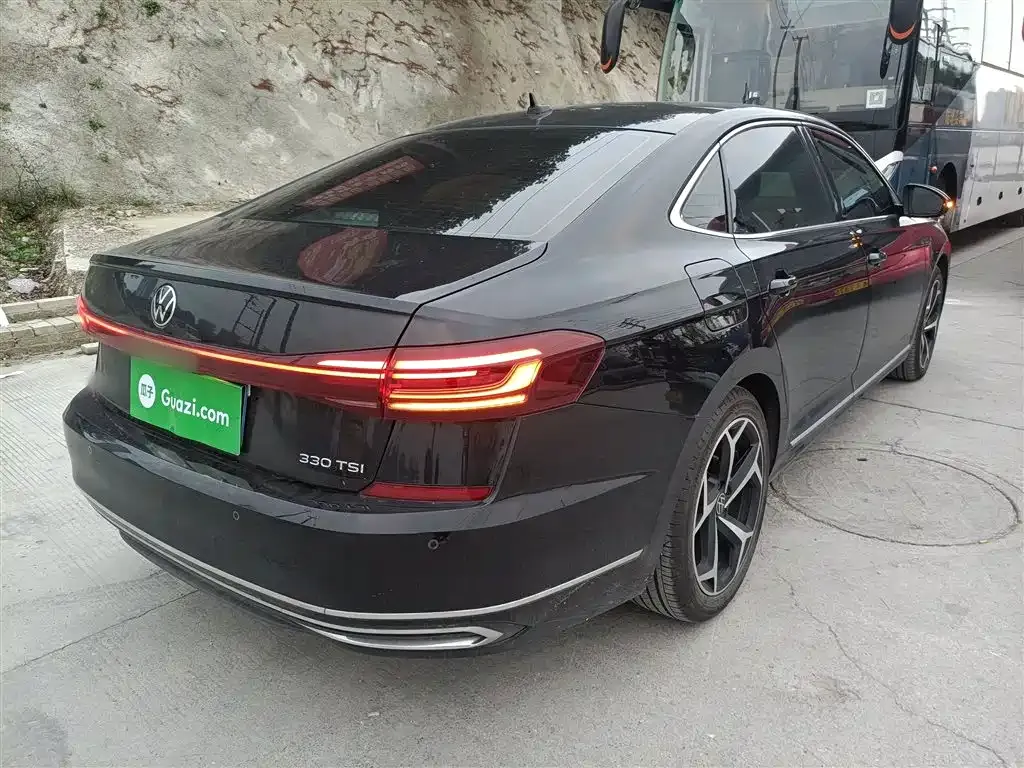 Volkswagen Passat — фото 7