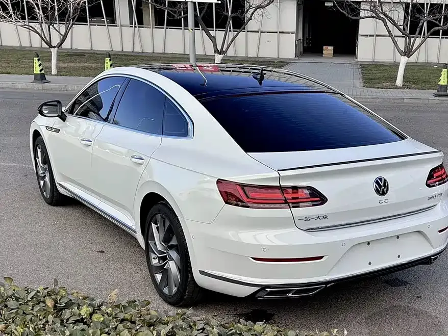 Volkswagen CC — фото 8