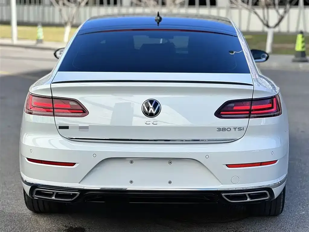 Volkswagen CC — фото 9