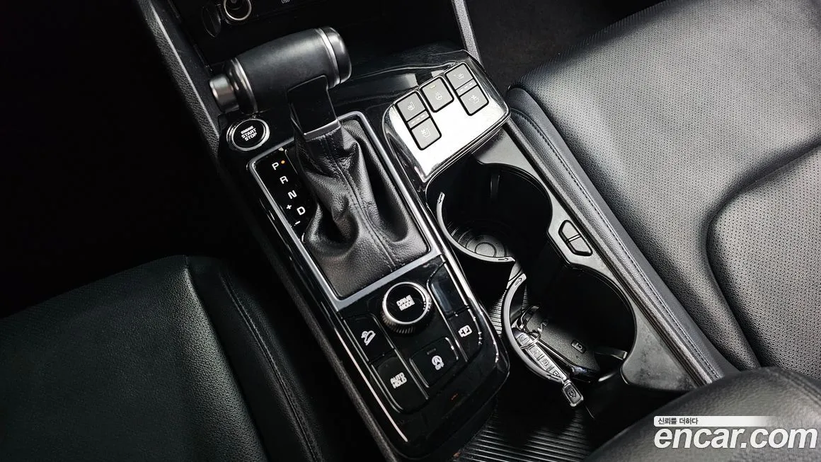 Kia Sportage — фото 9