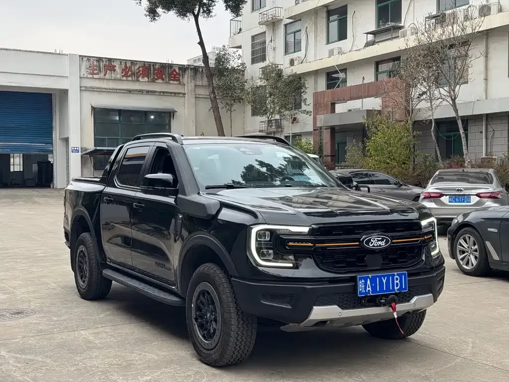 Ford Ranger — фото 1