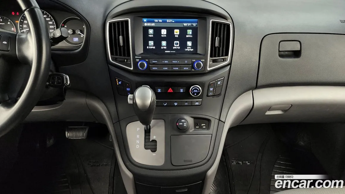 Hyundai Starex — фото 10