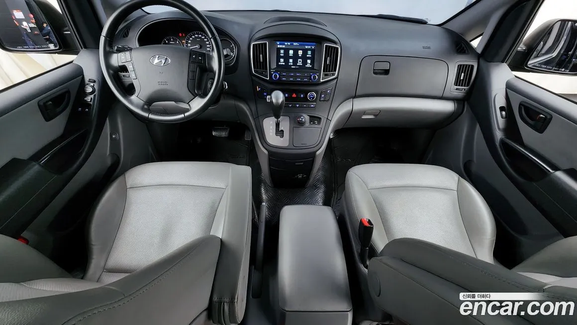 Hyundai Starex — фото 6