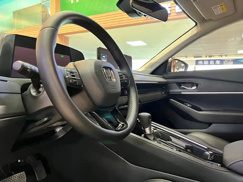 Honda Accord — фото 6