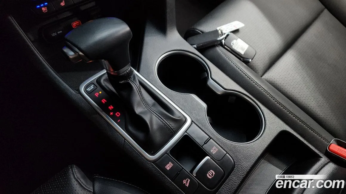 Kia Sportage — фото 9
