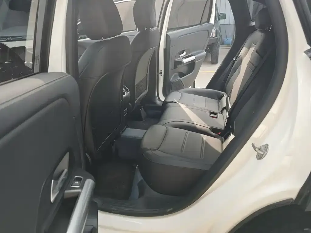 Mercedes-Benz GLA — фото 5
