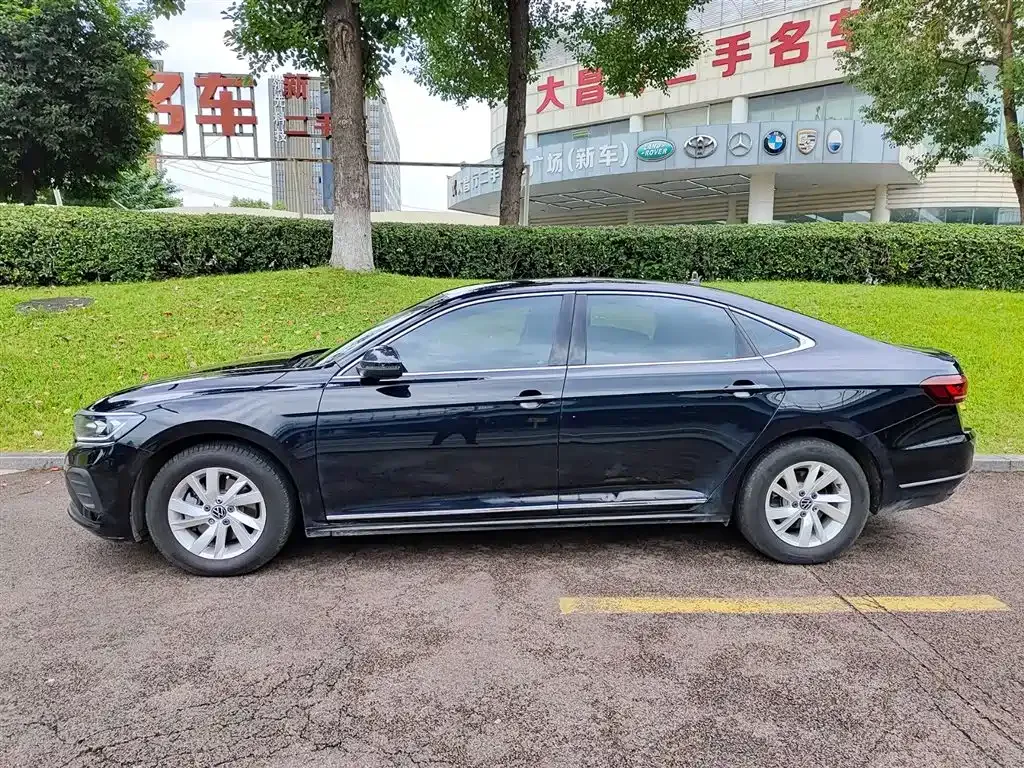 Volkswagen Passat — фото 3