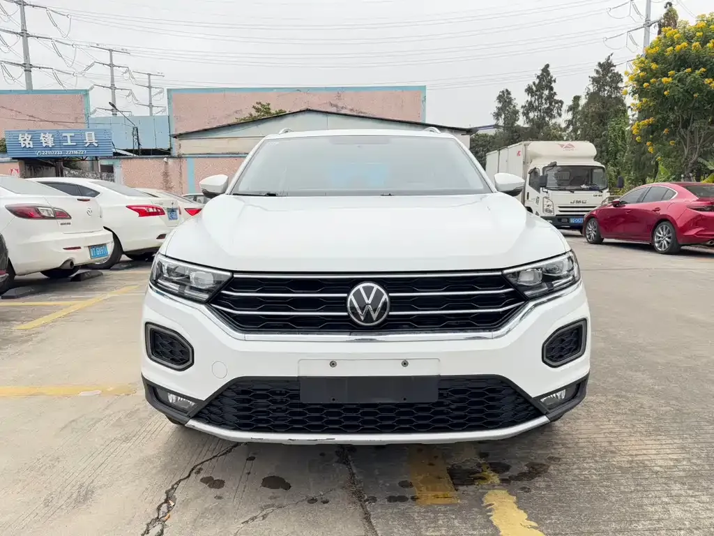 Volkswagen T-Roc — фото 2