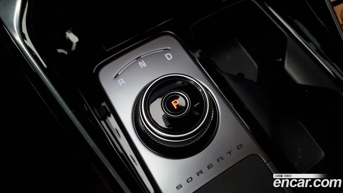 Kia Sorento — фото 9