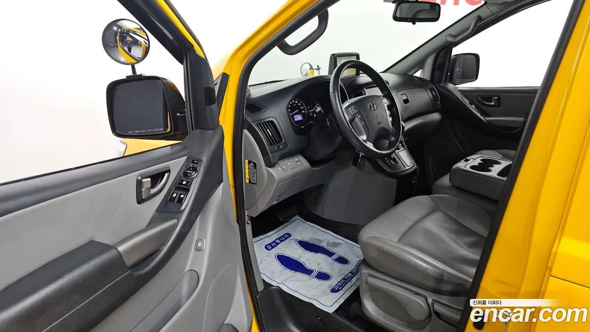Hyundai Starex — фото 10