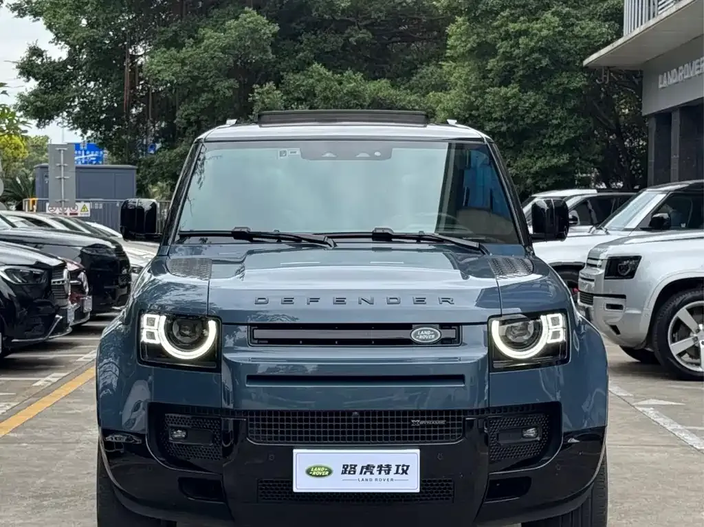Land Rover Defender — фото 2