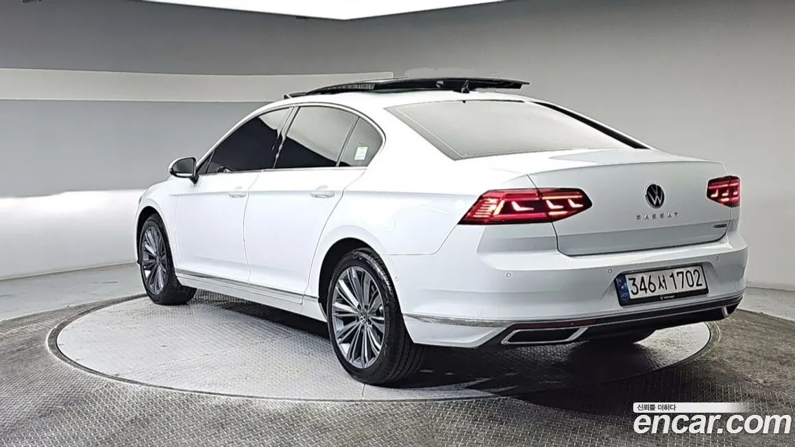 Volkswagen Passat — фото 2
