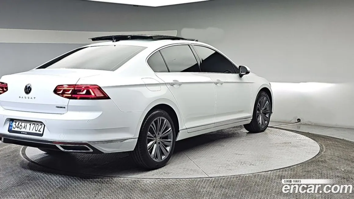 Volkswagen Passat — фото 4