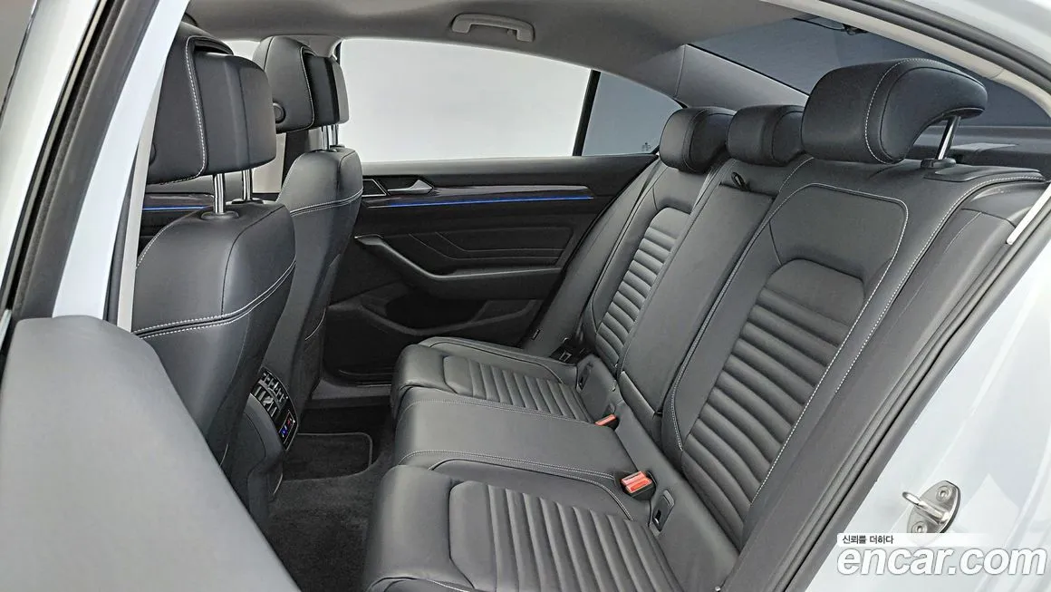 Volkswagen Passat — фото 9