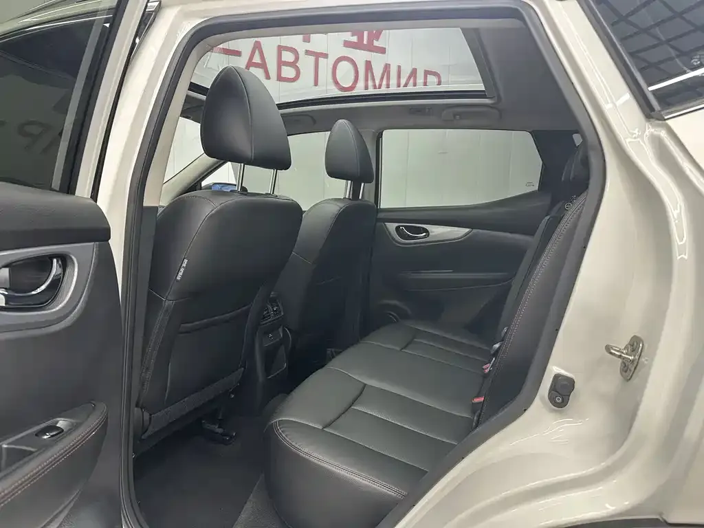 Nissan Qashqai — фото 5