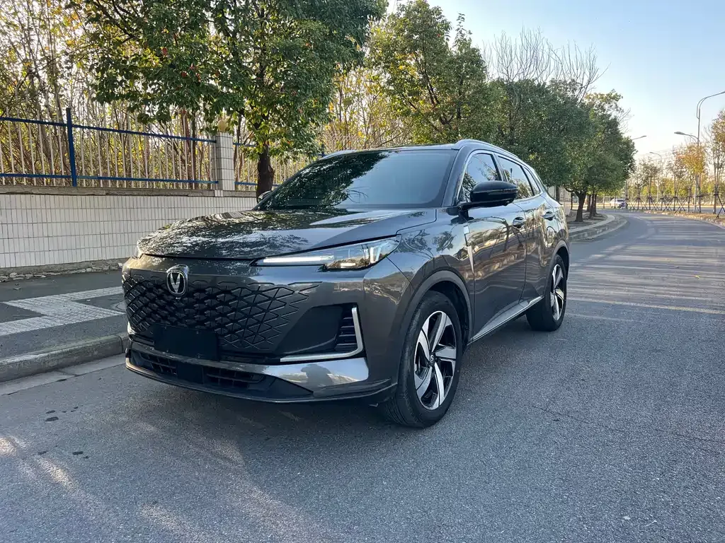 Changan CS55PLUS — фото 1