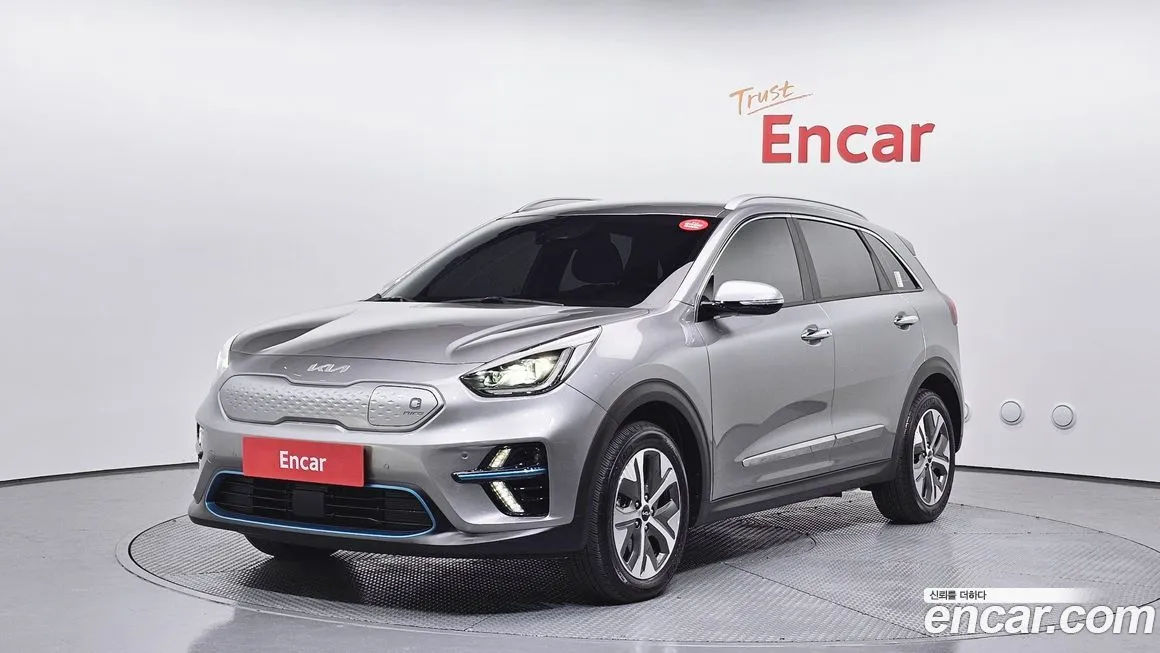 Kia Niro — фото 1