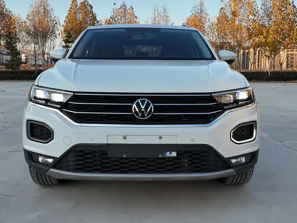Volkswagen T-Roc — фото 2