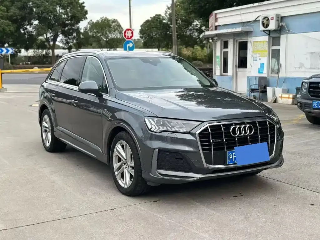 Audi Q7 — фото 2