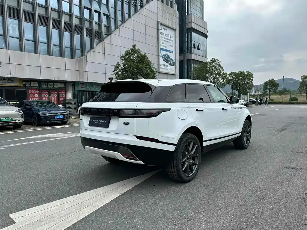Land Rover Velar — фото 6