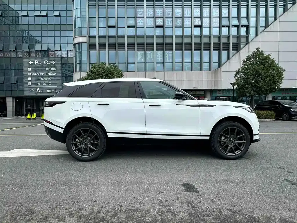 Land Rover Velar — фото 7
